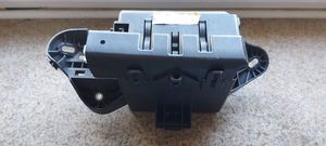 Mercedes-Benz A W176 Batteriekasten A2465450840