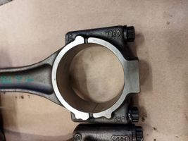 Audi A3 S3 8P Piston avec bielle 03LA