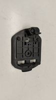 Mercedes-Benz CLK A209 C209 Staffa supporto del triangolo d’emergenza 2118900514