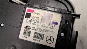 Mercedes-Benz CLK A209 C209 Illuminazione sedili anteriori A2038208201