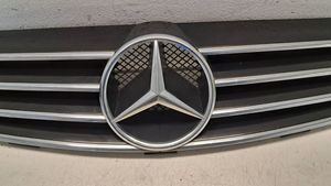 Mercedes-Benz CLK A209 C209 Griglia superiore del radiatore paraurti anteriore A2098880052