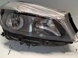 Mercedes-Benz A W176 Lampa przednia A1768200461