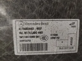 Mercedes-Benz A W176 Garniture de panneau inférieure de coffre A1766804401