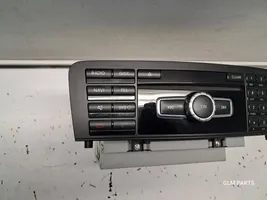 Mercedes-Benz A W176 Panel / Radioodtwarzacz CD/DVD/GPS A2469000012