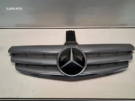 Mercedes-Benz CLK A209 C209 Grotelės priekinės A2098800123