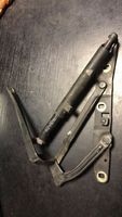 BMW 7 E38 Cerniera portellone posteriore/bagagliaio 8221196