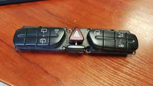 Mercedes-Benz C W203 Set di interruttori A2038219058