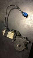 BMW 5 E34 Moteur de lève-vitre de porte avant 0130821254