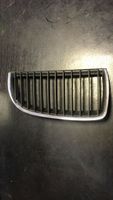 BMW 3 E90 E91 Grille calandre supérieure de pare-chocs avant 7120008