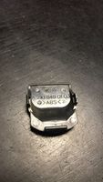 Mercedes-Benz E W210 Copertura del rivestimento bagagliaio/baule 2108490103
