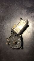 BMW 7 E32 Moteur de lève-vitre de porte avant 0130821242