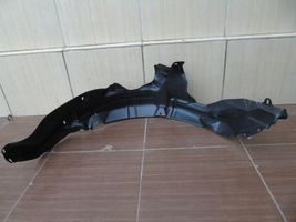 Mazda 323 Rivestimento paraspruzzi passaruota anteriore B45556131B