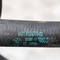 BMW 3 E92 E93 Moottorin vesijäähdytyksen putki/letku 9124076