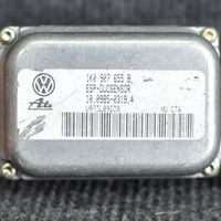 Volkswagen Golf V Kiihdytysanturi 1K0907655B