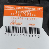 Toyota RAV 4 (XA40) Muut laitteet 8972242010