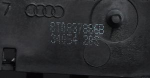 Audi A1 Poignée extérieure de porte arrière 8T0837886B