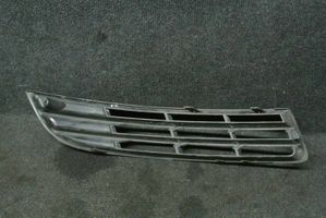 Volkswagen PASSAT B6 Grille inférieure de pare-chocs avant 3C0853665B