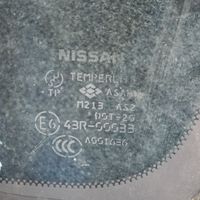Nissan Tiida C11 Vetro del deflettore della portiera anteriore - quattro porte 43R00033