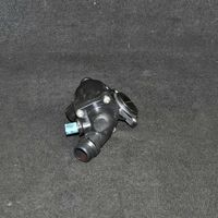 Audi A4 S4 B7 8E 8H Termostato 06B121111K