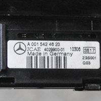 Mercedes-Benz CLS C218 X218 Kiti prietaisai A0015424623