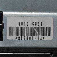 Lexus RX 330 - 350 - 400H Kojelaudan tuuletussuuttimen suojalista 8401048220