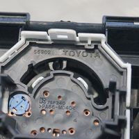 Toyota Verso-S Przełącznik / Włącznik nawiewu dmuchawy 