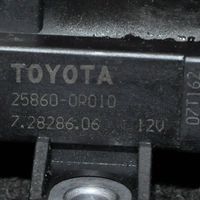 Toyota Avensis T250 Центральный клапан 258600R010