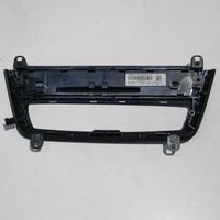 BMW 3 F30 F35 F31 Garso reguliavimo jungtukas 9323555