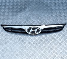 Hyundai i20 (PB PBT) Etupuskurin ylempi jäähdytinsäleikkö 