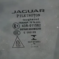 Jaguar XE Szyba drzwi tylnych 43R011582