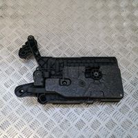 Audi A3 S3 8V Support boîte de batterie 5Q0915321E