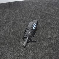 BMW 1 F20 F21 Tuulilasi tuulilasinpesimen pumppu 7310147