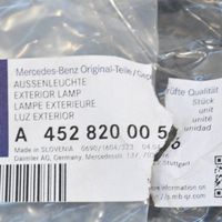 Mercedes-Benz ML W164 Lampa oświetlenia tylnej tablicy rejestracyjnej A4528200056