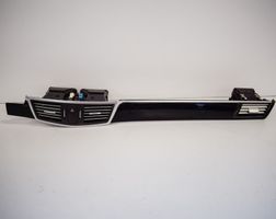 Mercedes-Benz E W212 Moldura de la guantera A2128302854