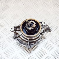 BMW 7 E65 E66 Vacuum pump 