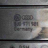 Audi Q5 SQ5 Sulakerasian kansi 8J0971981