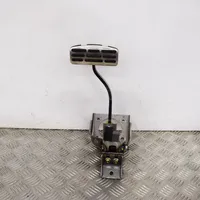 Hyundai Genesis Brake pedal 