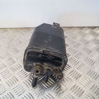 Audi A8 S8 D2 4D Serbatoio a carbone attivo per il recupero vapori carburante 4D0201801