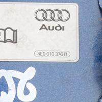 Audi A4 S4 B7 8E 8H Apdaila prie degalų bako dangtelio 4E0010376R