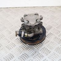 Volkswagen PASSAT B5 Ohjaustehostimen pumppu 8D0145156L