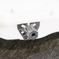 Volkswagen Polo Zbiornik płynu spryskiwaczy lamp 4G8955451E