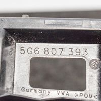 Volkswagen Golf VII Mocowanie narożnika zderzaka tylnego 5G6807393