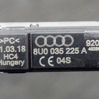 Audi Q3 8U Pystyantennivahvistin 8U0035225A