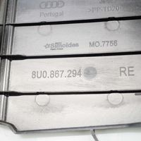 Audi Q3 8U B-pilarin verhoilu (yläosa) 8U0867294