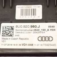 Audi Q3 8U Compteur de vitesse tableau de bord 8U0920980J8U0190A