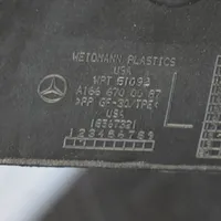 Mercedes-Benz GL X166 Fenêtre latérale avant / vitre triangulaire 