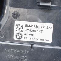 BMW 2 F22 F23 Kojelaudan tuuletussuuttimen suojalista 9205356