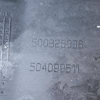 Iveco Daily 5th gen Coin de pare-chocs arrière 504099511