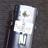 Mercedes-Benz E W212 Turvavyön säätömoottori A2128600088
