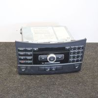Mercedes-Benz E W212 Radija/ CD/DVD grotuvas/ navigacija A2129006709